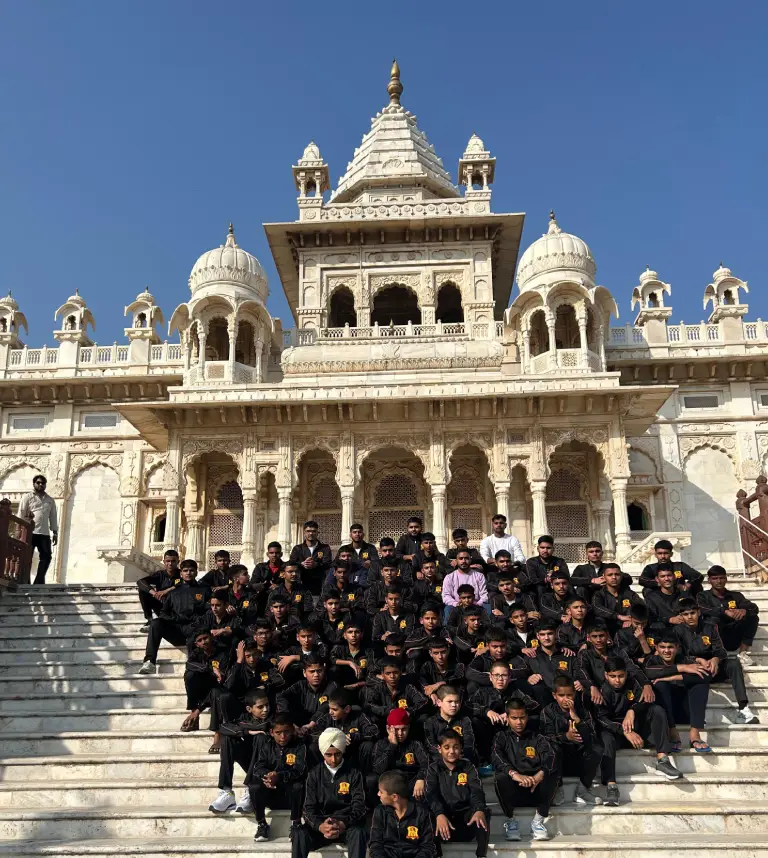 Image gallery marquee